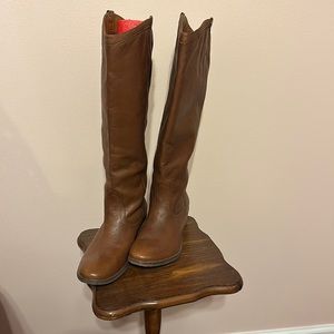 Brown leather women’s Franco Fortini boots. Size 10M